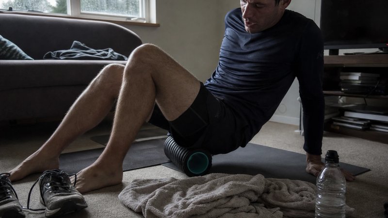 Foam Rolling: Was die Faszienrolle wirklich bringt